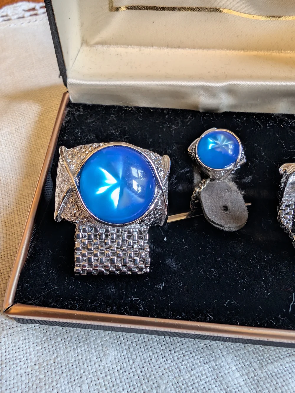 Swank Men’s Blue Cufflink and Stud Set
